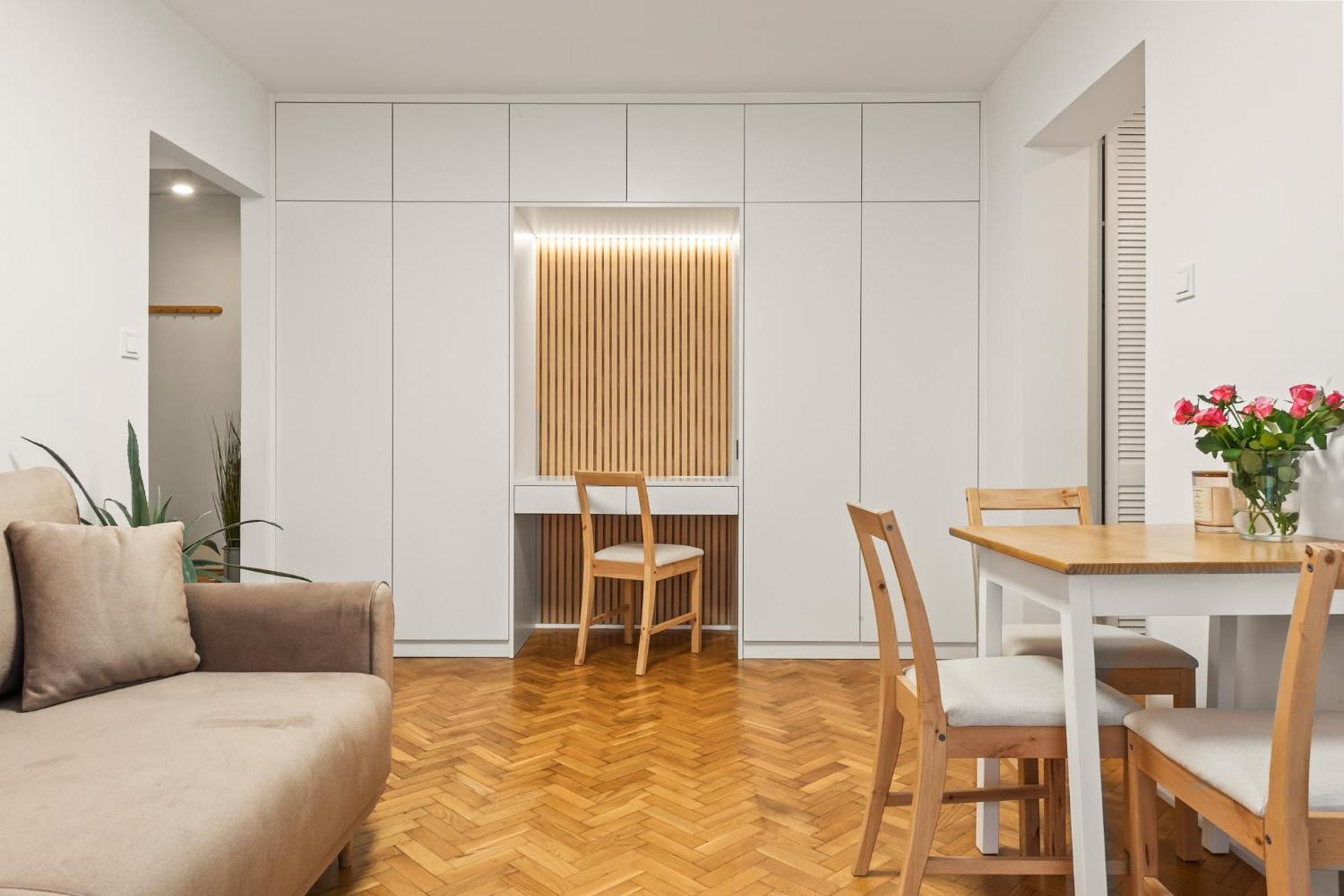 Rentplanet - Apartamenty Przy Palacu Kultury I Nauki Varsovia Exterior foto